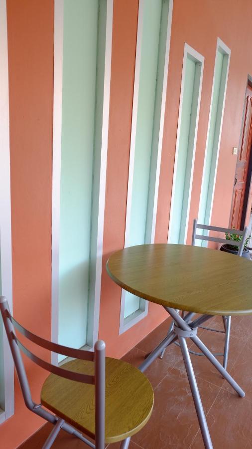 The Backyard Homestay Пакчонг Экстерьер фото